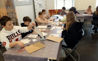 Klasy 4 i 5 wzięły udział w warsztatach „W dawnej szkole”